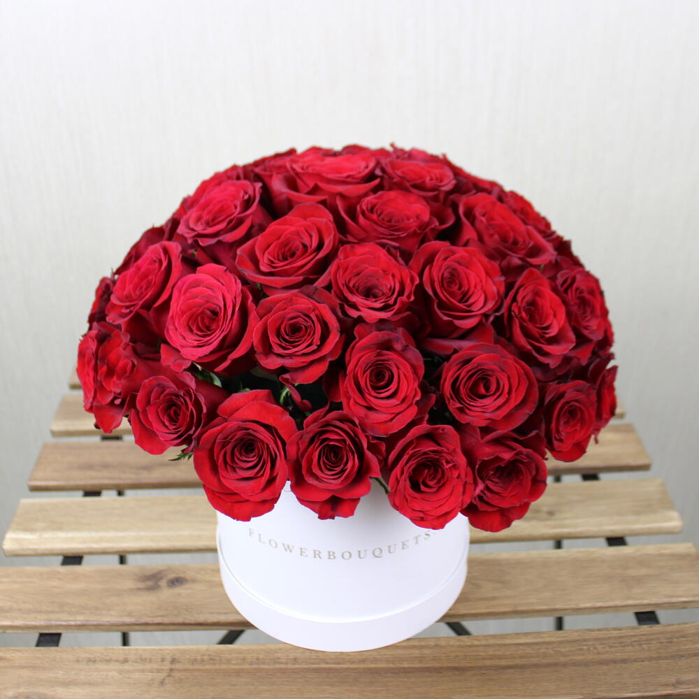 Depisp Tab 50 Red Rose Box, Flowers Dubai, United Arab Emirates, buy at a price of ...