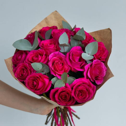 Dozen hot pink roses
