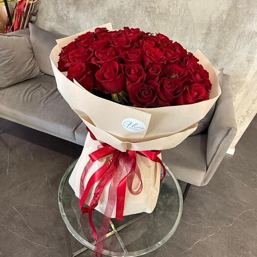 Bouquet of 65 red roses