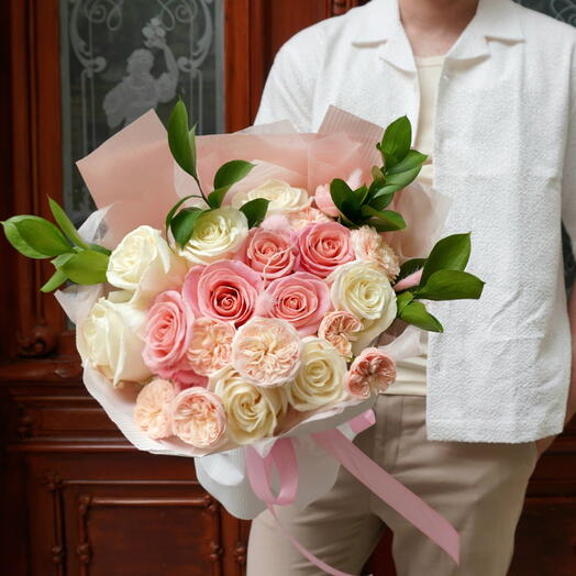 Mon Amour (a romantic bouquet of large-flowered pastel roses and premium peony-style roses)