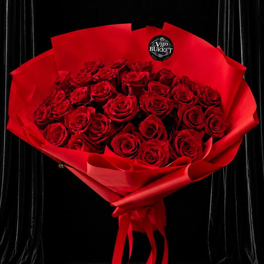 Mono bouquet of 25 roses