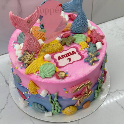 Sea-themed cake
