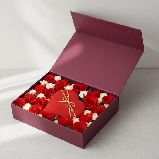 Midnight Garden Of Love Hamper