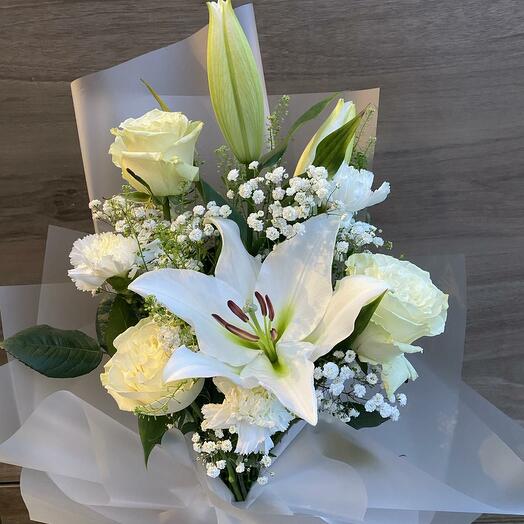 Wwhite bouquet
