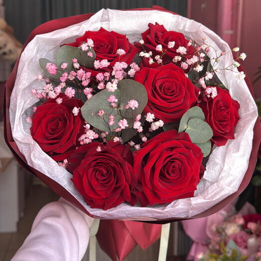 Bouquet of 7 red roses