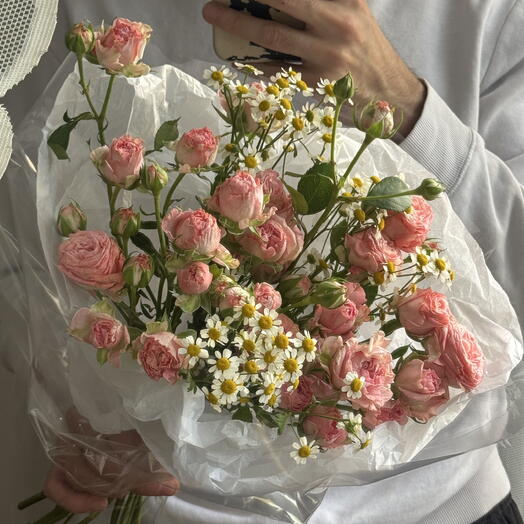 Bouquet 289 - peonies, spray roses and chamomile