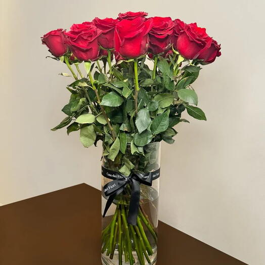 RED LONG STEM ROSES IN VASE