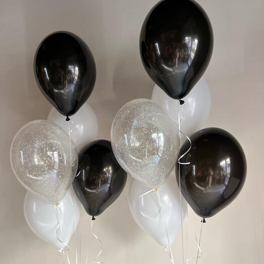 2 balloon bouquets