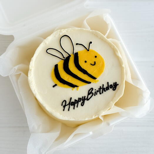 Bento with a bee