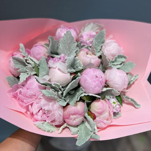 Peony Kiss Bouquet
