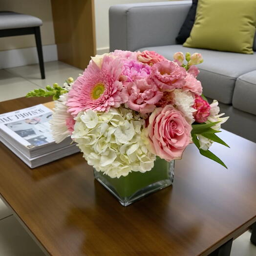 Soft Pink Rose Arrangement Bouquet