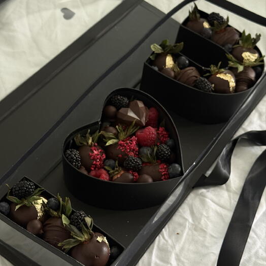 Luxury Chocolate Berry Box