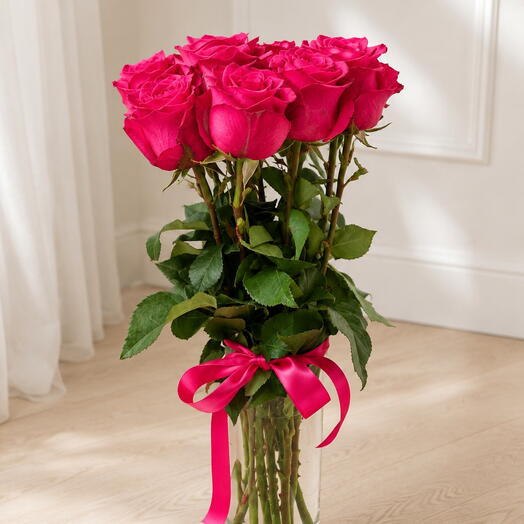 Luxury Bouquet of 9 Cyclamen Ecuador Roses 70 cm