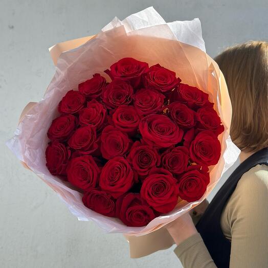 Red roses 25