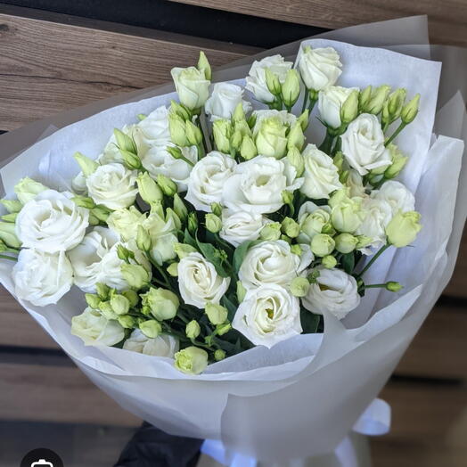 Bouquet di eustoma bianca