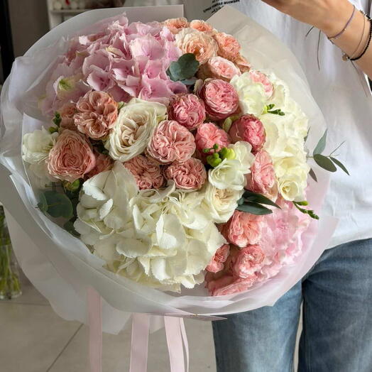 Mixed flower bouquet