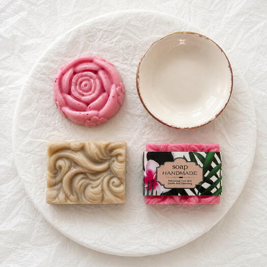 Roselume botanical gift box