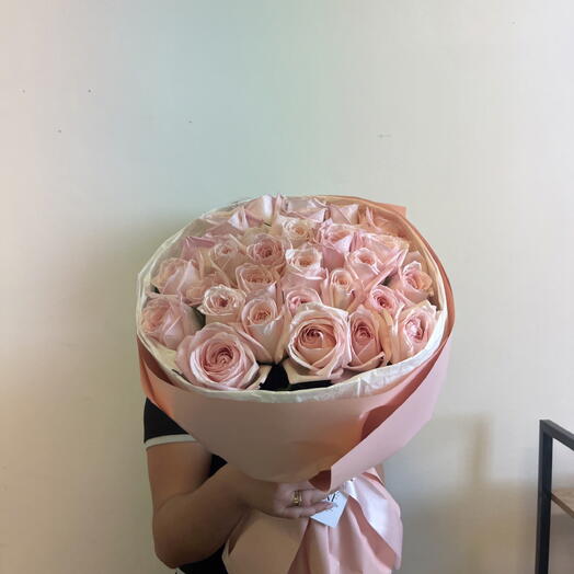 33 pink O'Hara roses