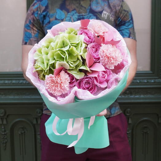 🍃 Mint (green hydrangea, peony roses and pink carnations)