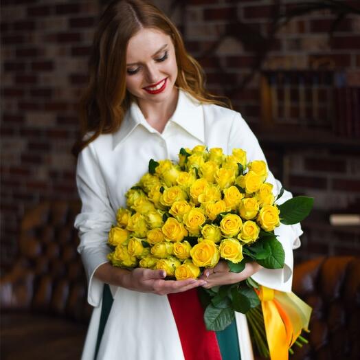 51 Roses (Yellow)