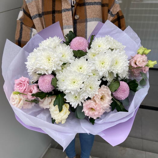 Assembled author's bouquet "Lilu"