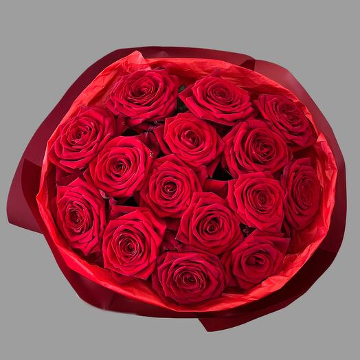 15 red roses with decoration paper
