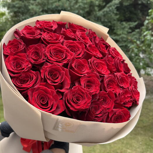 31 Ecuadorian Red Roses