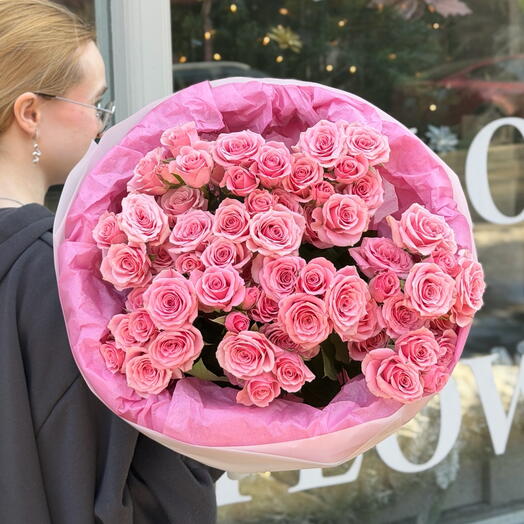 Mono Bouquet of 15 pink spray roses