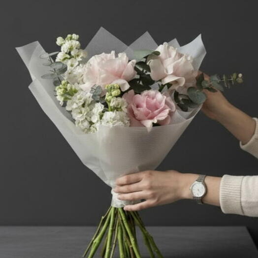 Elegantly bouqet with roses
