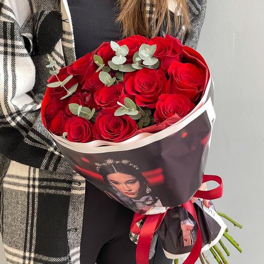 A glass of roses
