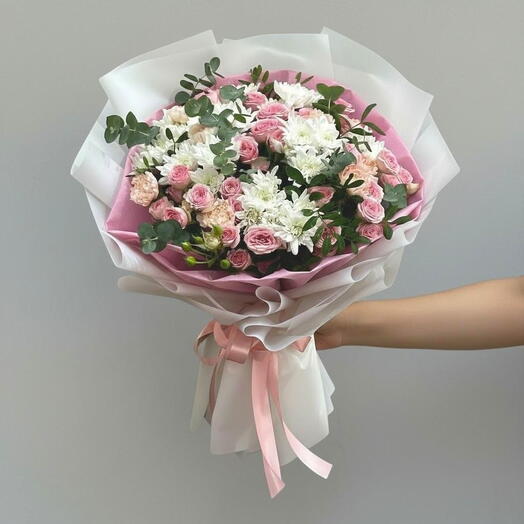 Blush Harmony – Pink White Floral Bouquet