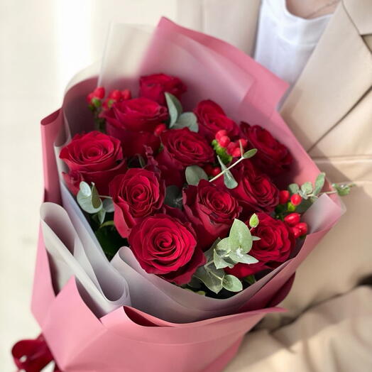 Bouquet with red roses Love story️