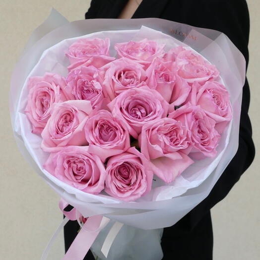 Bouquet of 15 pink roses