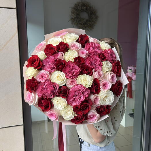51 roses, mixed colors