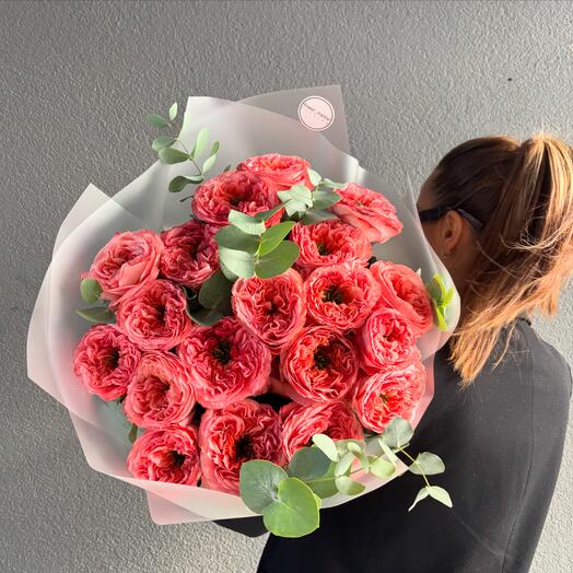 Bouquet of 21 roses in a bag