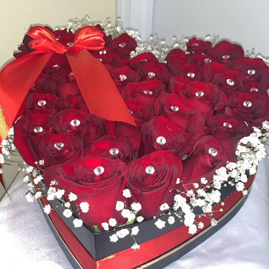 Medium Heart Flowers in a box