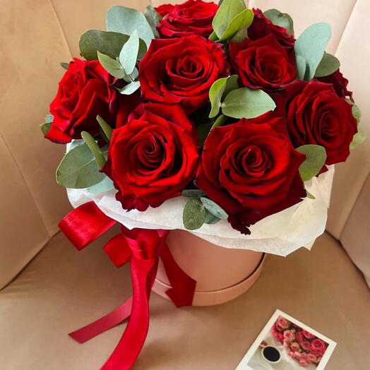 Flowerbox red roses with eucalyptus