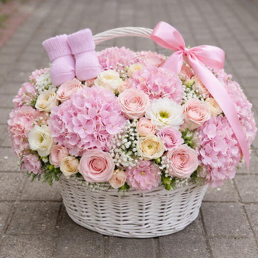 Beautiful flower basket It a girl 🎀