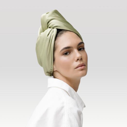 Ventura -  Hair-drying turban with mulberry silk and microfiber - A gift she never received before