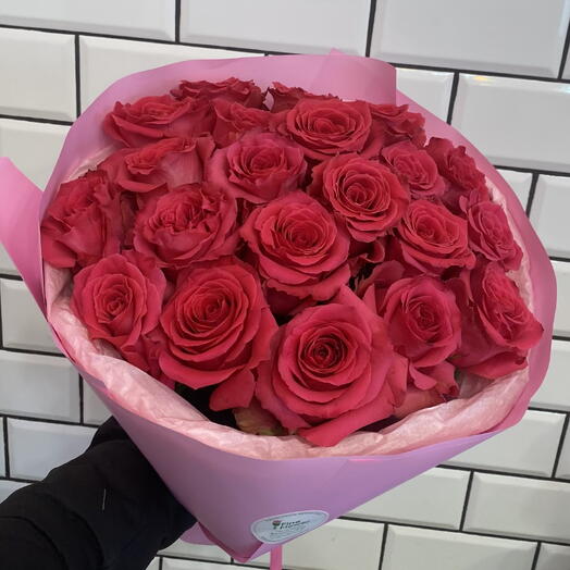 Bouquet of 21 raspberry roses Gotcha