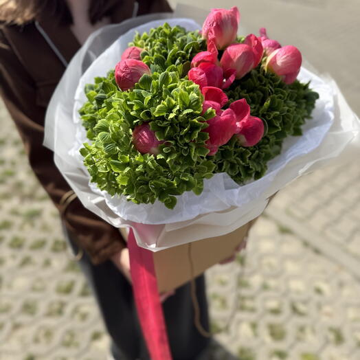 Piwonie w hortensji