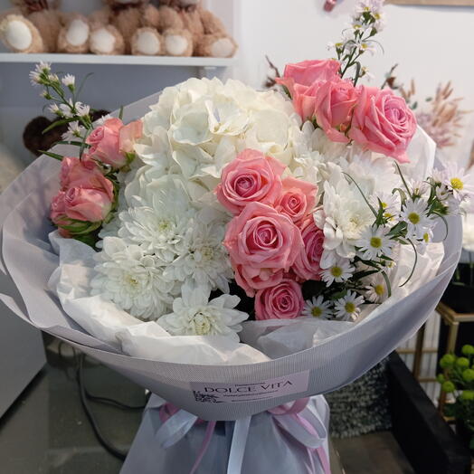 Mixed flower bouquet