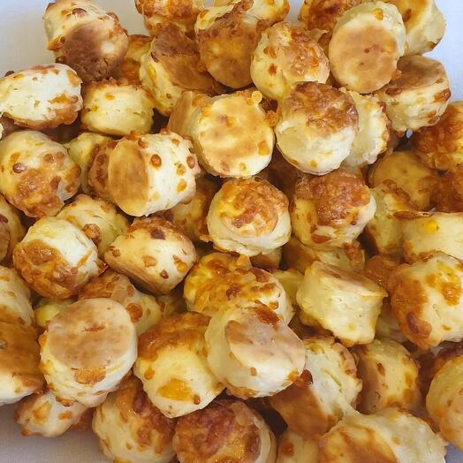 Golden Cheesy Bread Bites – Crispy, Buttery, and Irresistible | Party Snack 1000g