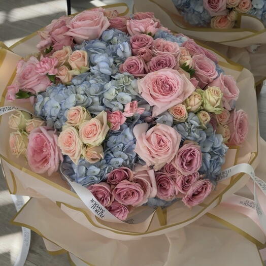 "Maison Rose" Mix Bouquet