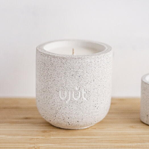 Big concrete scented candle