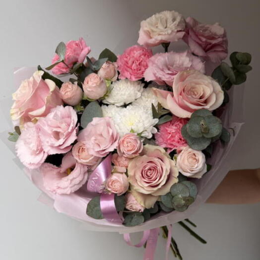 Rose, spray rose, dianthus, eustoma