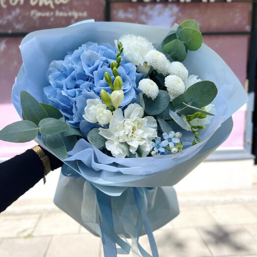 Delicate blue bouquet