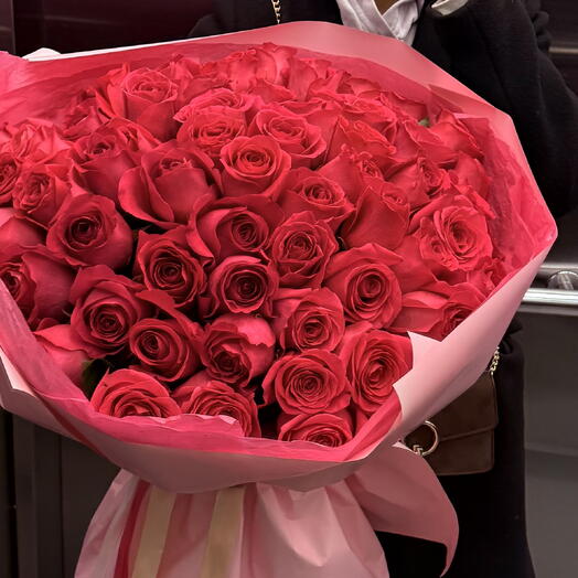 Bouquet of 51 red roses Explorer