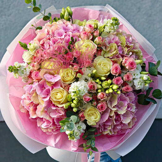 🌸 Blush Garden Bouquet