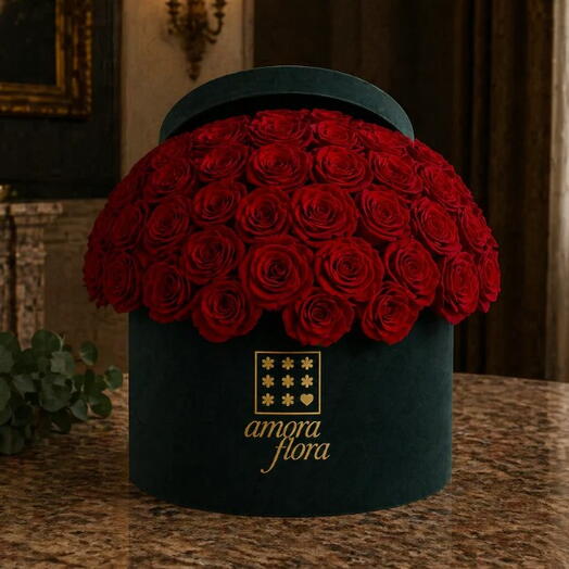 Amora Flora Velvet Red Rose Box — Large